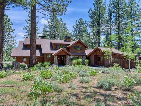 Located on a level 1 acre lot with 3 large bedrooms and. . Truckee zillow